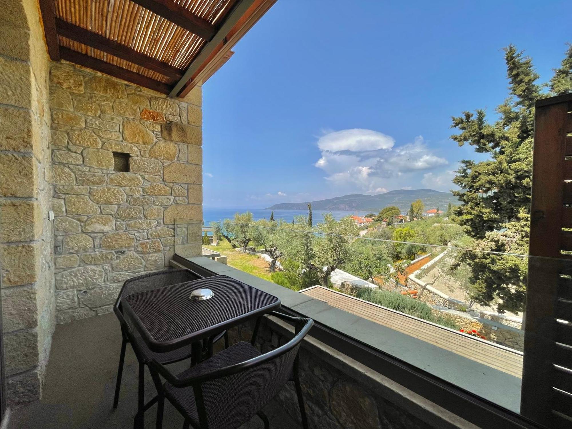 Diapori Suites Hotel Kardhamili Exterior foto